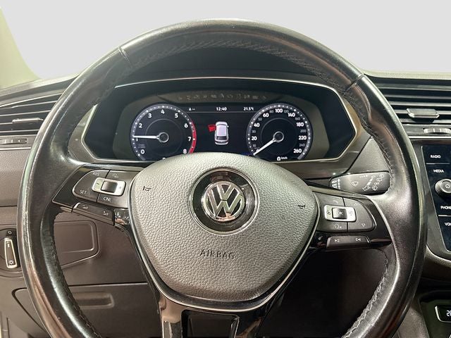 2018 Volkswagen Tiguan 2.0T SEL Premium W/ HEATED SEATS