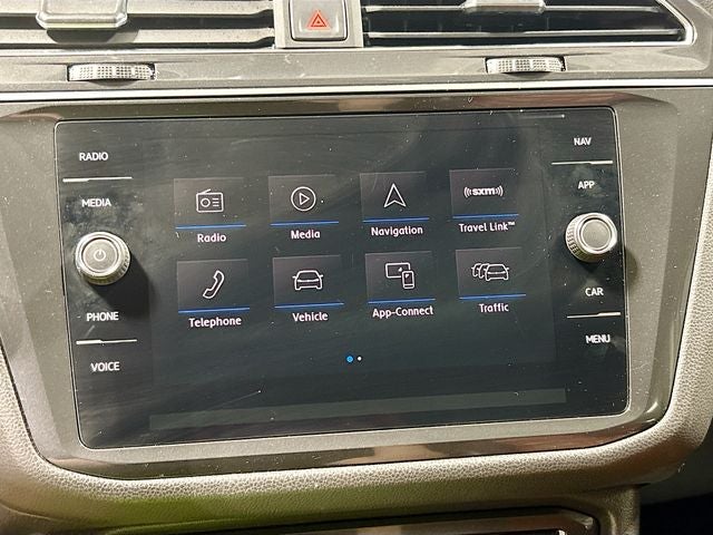 2018 Volkswagen Tiguan 2.0T SEL Premium W/ HEATED SEATS