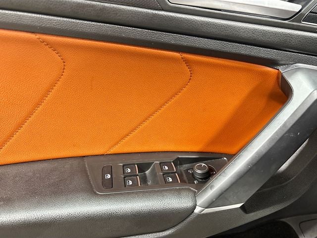 2018 Volkswagen Tiguan 2.0T SEL Premium W/ HEATED SEATS