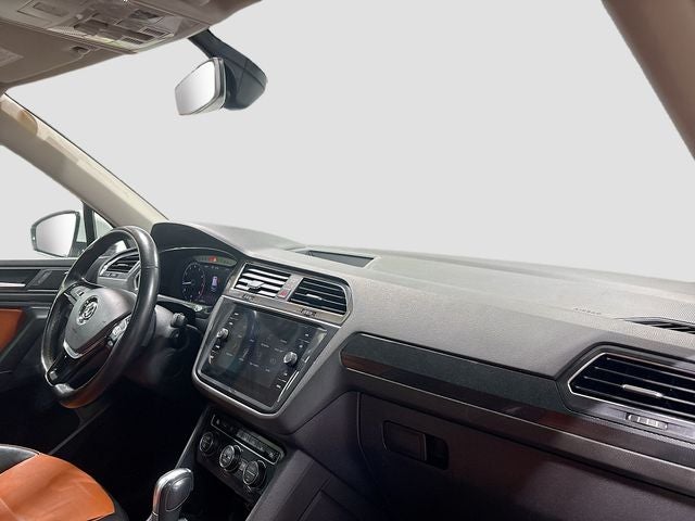 2018 Volkswagen Tiguan 2.0T SEL Premium W/ HEATED SEATS