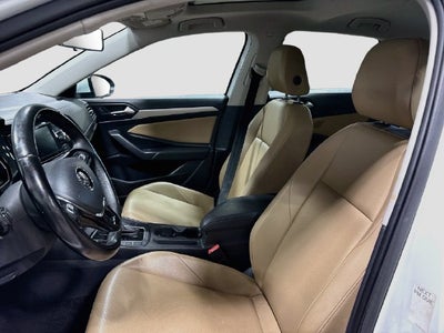 2019 Volkswagen Jetta R-Line W/ MOONROOF