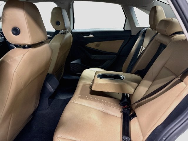 2019 Volkswagen Jetta R-Line W/ MOONROOF