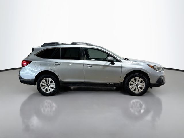 2018 Subaru Outback 2.5i Premium 1 OWNER CLEAN CARFAX!