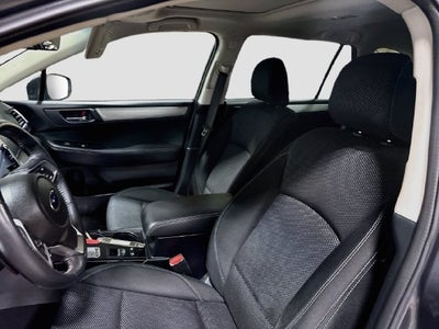 2019 Subaru Outback 2.5i Premium AWD!