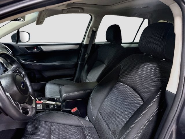 2019 Subaru Outback 2.5i Premium AWD!