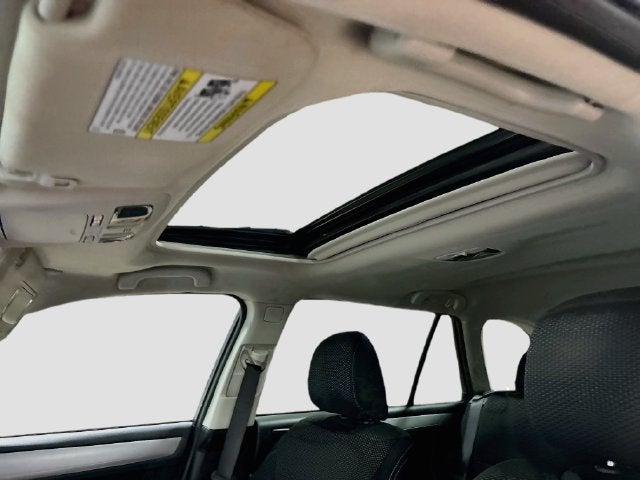 2019 Subaru Outback 2.5i Premium AWD!