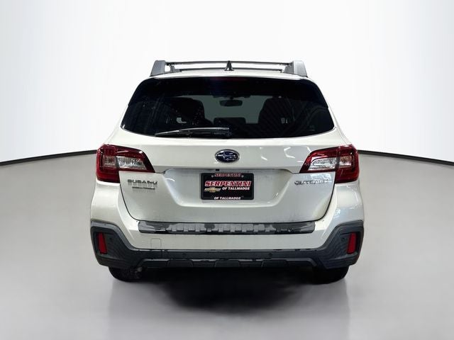 2018 Subaru Outback 2.5i Limited W/ SUNROOF