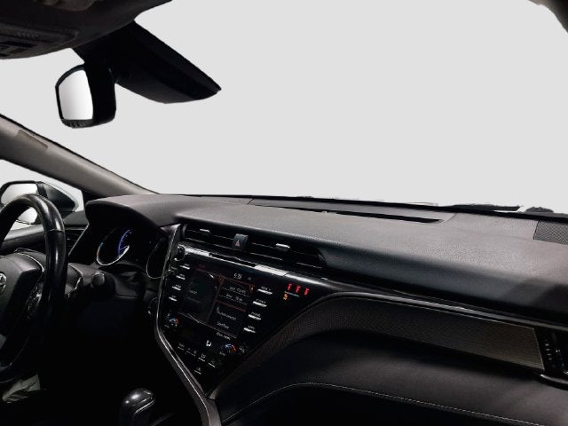 2019 Toyota Camry SE W/ MOONROOF