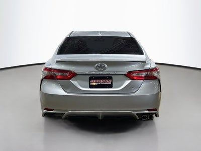 2019 Toyota Camry SE W/ MOONROOF