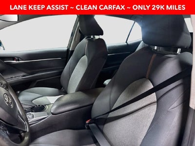 2019 Toyota Camry LE W/ CLEAN CARFAX
