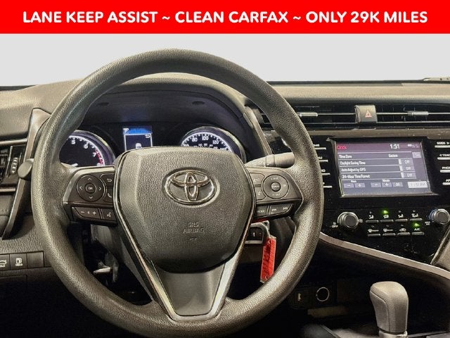 2019 Toyota Camry LE W/ CLEAN CARFAX