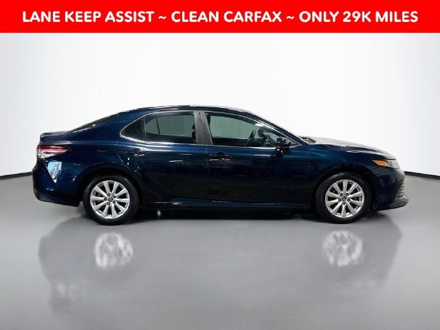 2019 Toyota Camry LE W/ CLEAN CARFAX