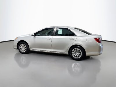2013 Toyota Camry LE CLEAN CARFAX!