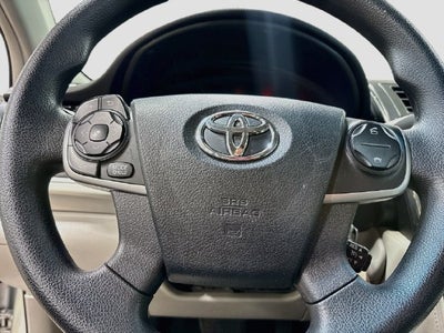2013 Toyota Camry LE CLEAN CARFAX!