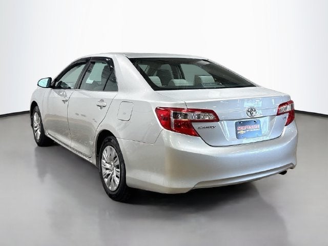 2013 Toyota Camry LE CLEAN CARFAX!