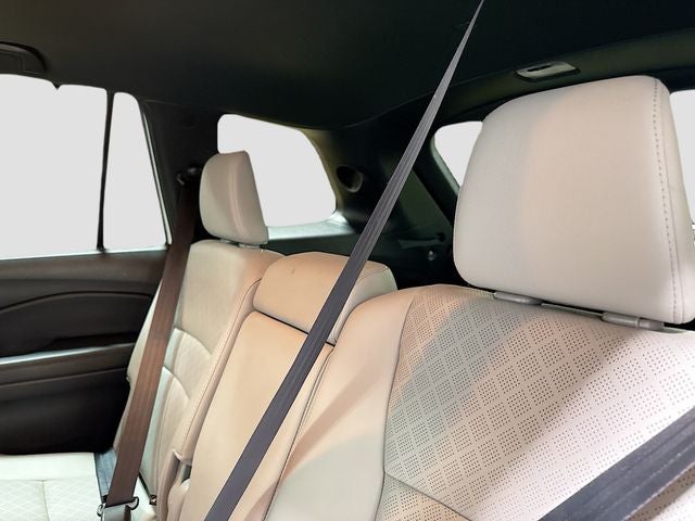 2021 Honda Passport Elite W/ MOONROOF