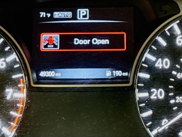 2020 Nissan Pathfinder S W/ HD RADIO!
