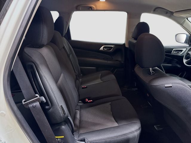 2020 Nissan Pathfinder S W/ HD RADIO!
