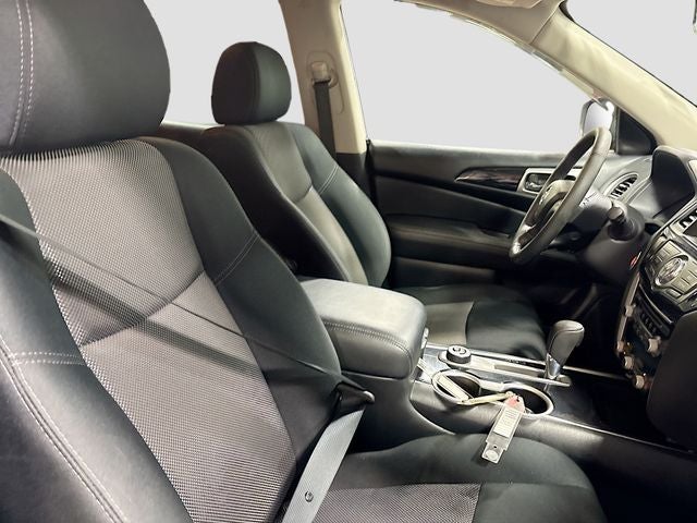 2018 Nissan Pathfinder SV 1 OWNER!