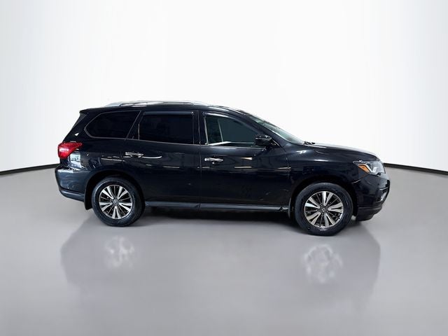 2018 Nissan Pathfinder SV 1 OWNER!