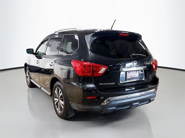 2018 Nissan Pathfinder SV 1 OWNER!