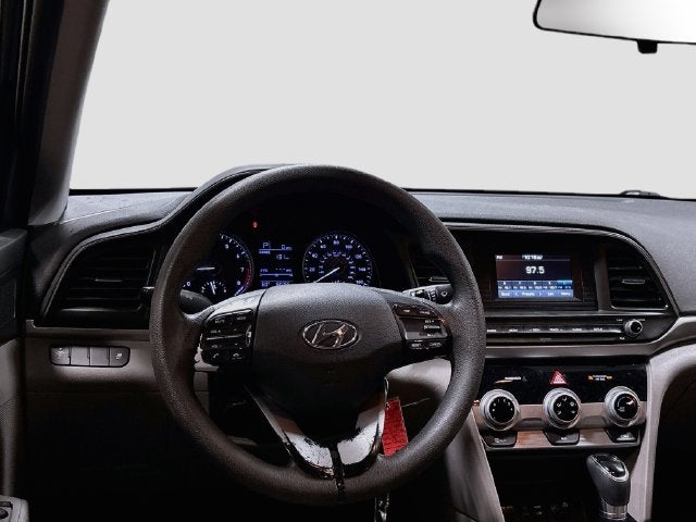 2019 Hyundai Elantra SE W/ BACKUP CAM