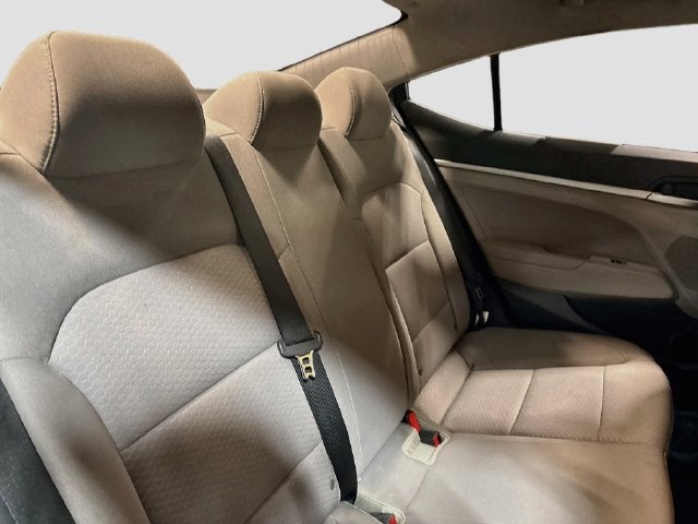 2019 Hyundai Elantra SE W/ BACKUP CAM