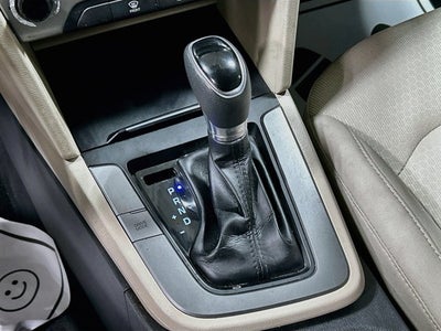 2017 Hyundai Elantra SE 64K MILES!