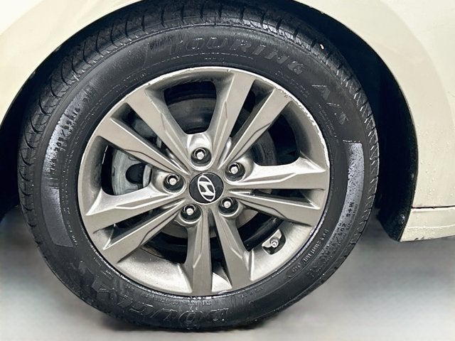 2017 Hyundai Elantra SE 64K MILES!