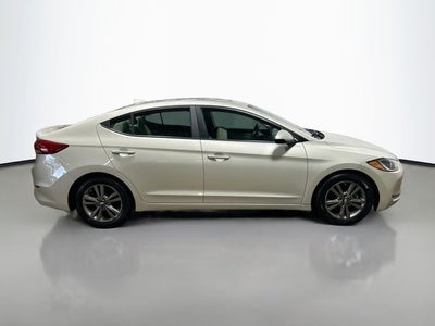 2017 Hyundai Elantra SE 64K MILES!