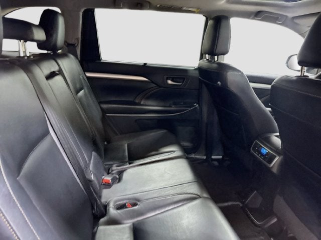 2017 Toyota Highlander XLE W/ SUNROOF