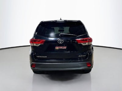 2017 Toyota Highlander XLE W/ SUNROOF
