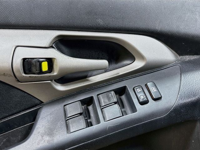 2009 Pontiac Vibe Base