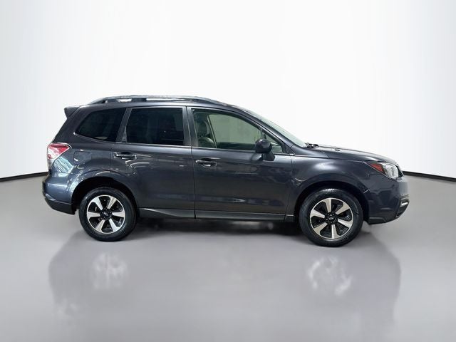 2017 Subaru Forester 2.5i Premium CLEAN CARFAX!