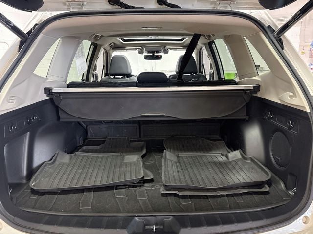 2019 Subaru Forester Limited W/ HTD SEATS + NAV!