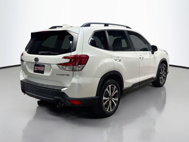 2019 Subaru Forester Limited W/ HTD SEATS + NAV!