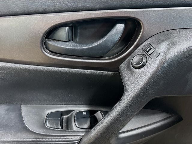 2020 Nissan Rogue Sport S W/ BLIND SPOT ALERT