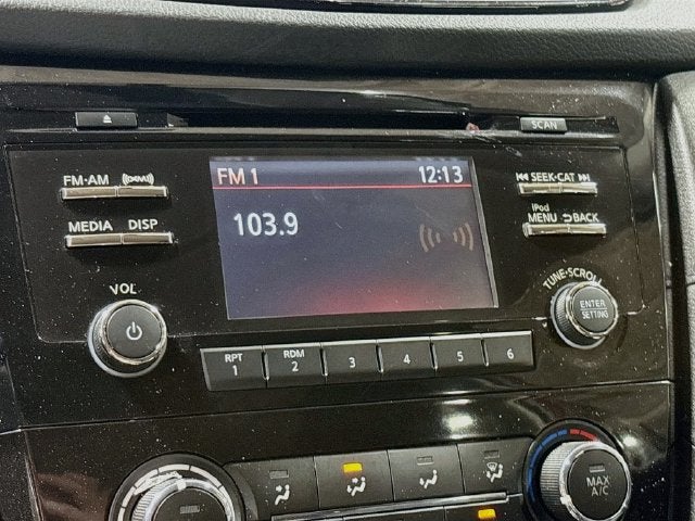 2017 Nissan Rogue S AWD!