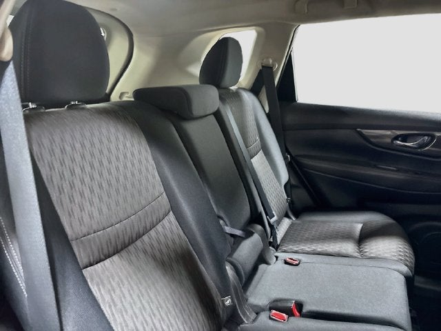 2017 Nissan Rogue S AWD!