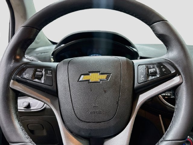 2021 Chevrolet Trax LT 1 OWNER + AWD!