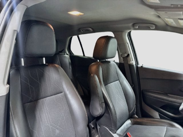 2021 Chevrolet Trax LT 1 OWNER + AWD!