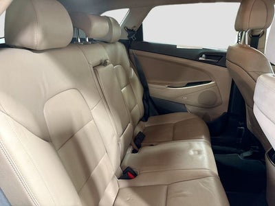 2017 Hyundai Tucson SE Plus AWD!