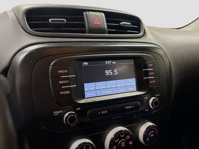 2019 Kia Soul Base W/ BACKUP CAMERA