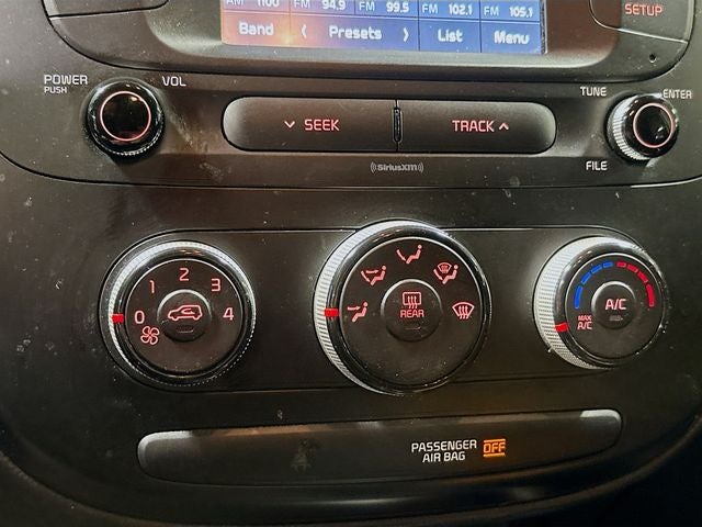 2019 Kia Soul Base W/ BACKUP CAMERA