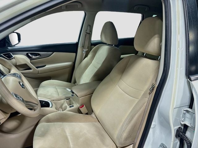 2015 Nissan Rogue SV W/ HEATED SEATS