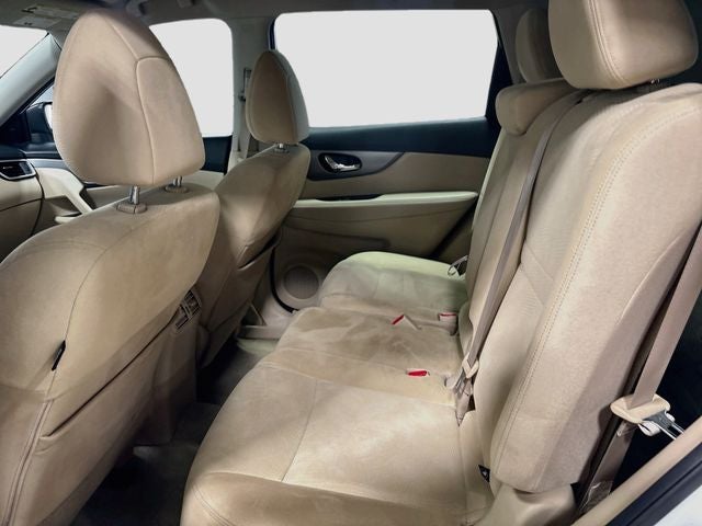 2015 Nissan Rogue SV W/ HEATED SEATS