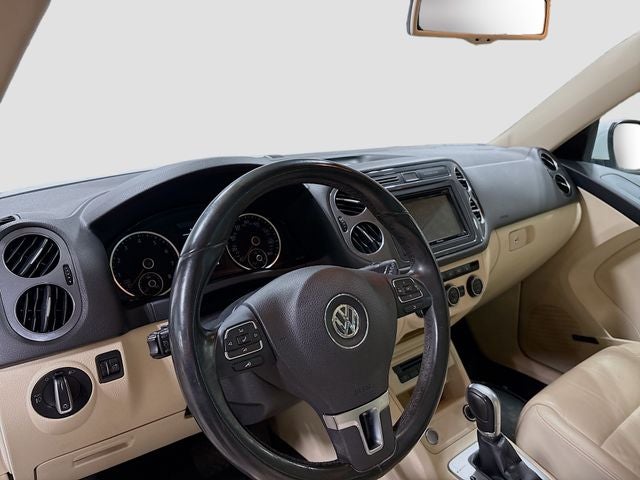 2017 Volkswagen Tiguan 2.0T SEL 4Motion + CLEAN CARFAX