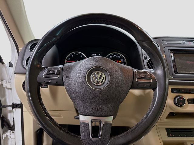 2017 Volkswagen Tiguan 2.0T SEL 4Motion + CLEAN CARFAX