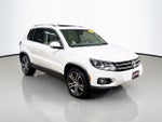 2017 Volkswagen Tiguan 2.0T SEL 4Motion + CLEAN CARFAX