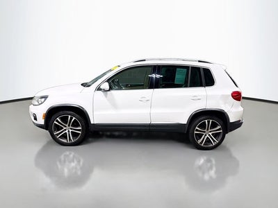 2017 Volkswagen Tiguan 2.0T SEL 4Motion + CLEAN CARFAX